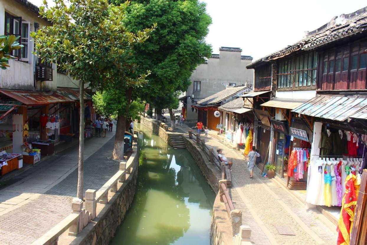 受邀出席